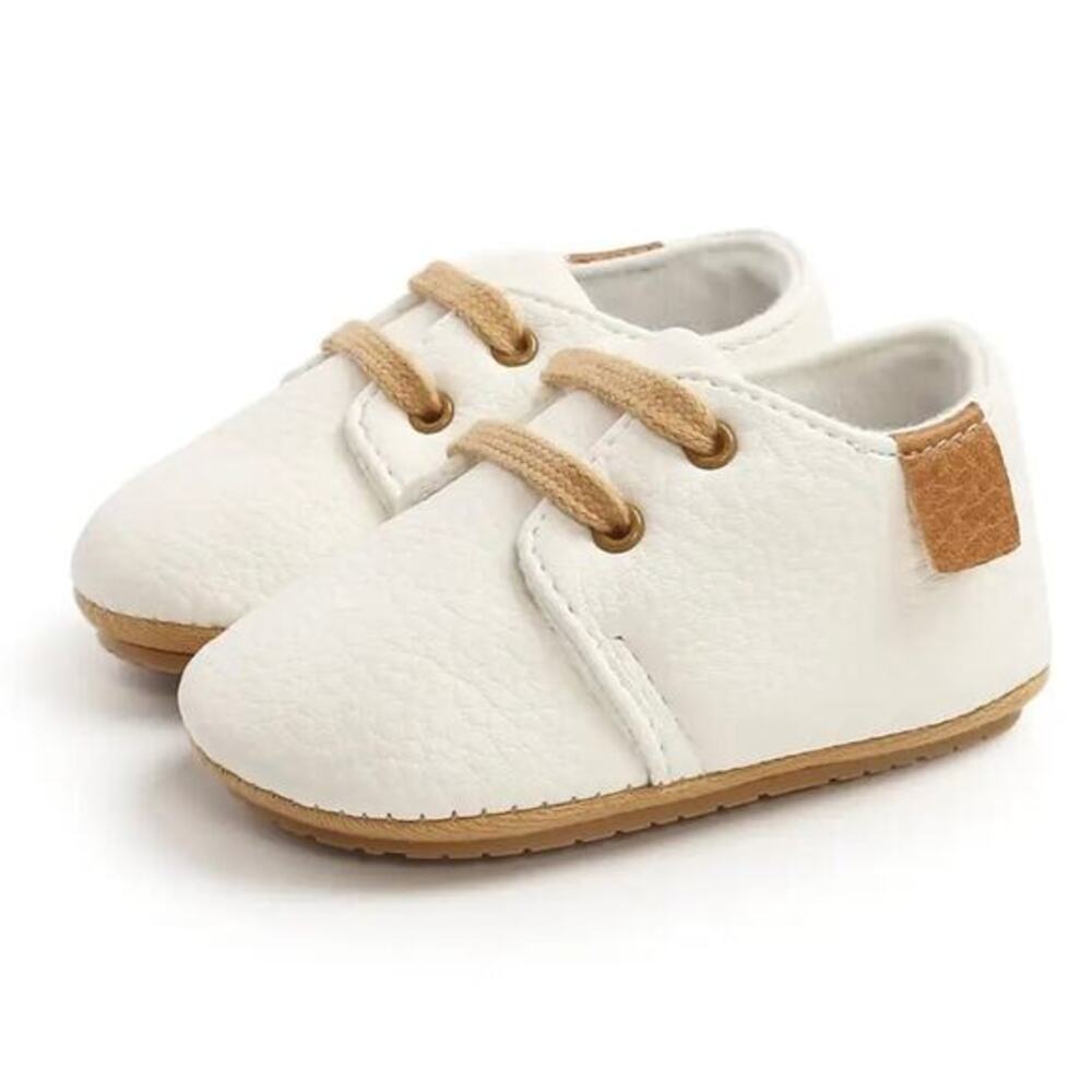 New Baby pu leather shoes rubber soles white size 3